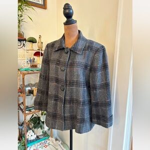 Tahari Arthur S. Levine grey & pink plaid wool blend cropped blazer